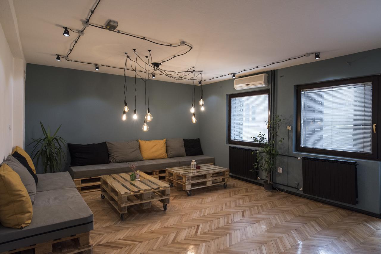 Nordic Hostel N-Box Скопье Экстерьер фото