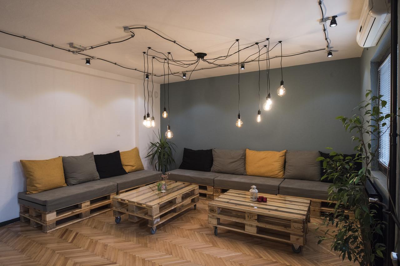 Nordic Hostel N-Box Скопье Экстерьер фото