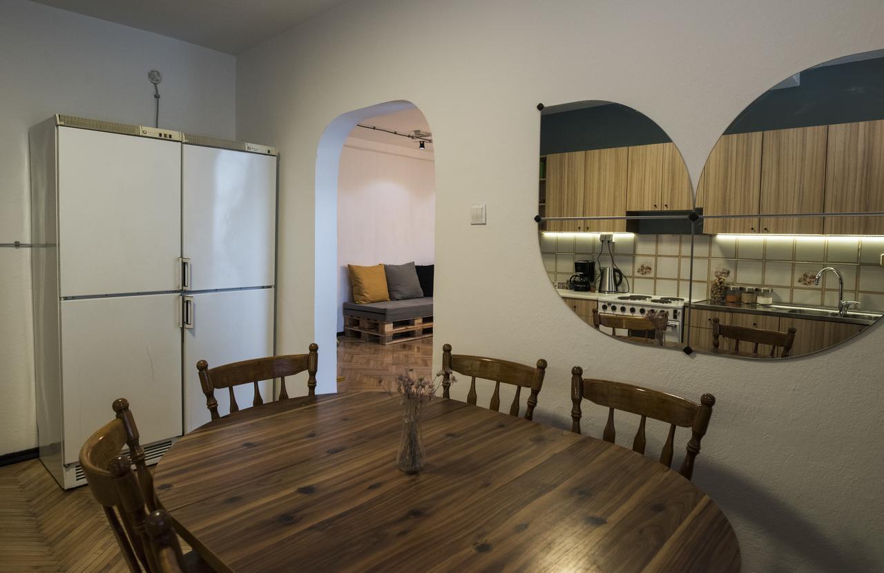 Nordic Hostel N-Box Скопье Экстерьер фото