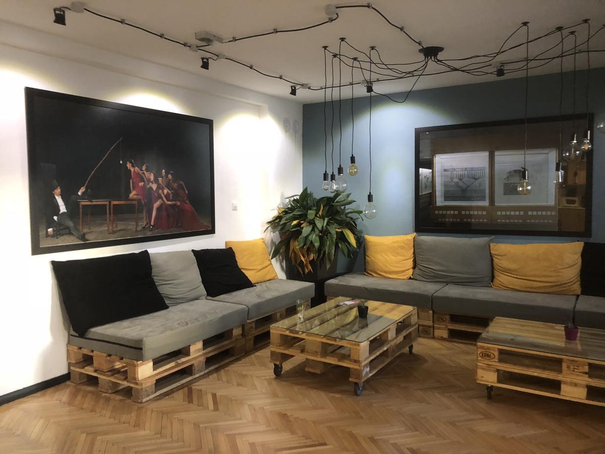 Nordic Hostel N-Box Скопье Экстерьер фото